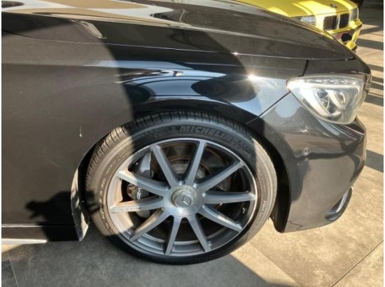 2015 Mercedes-Benz S -Klasse Coupe S 63 AMG 2015 Mercedes-Benz S -Klasse Coupe S 63 AMG