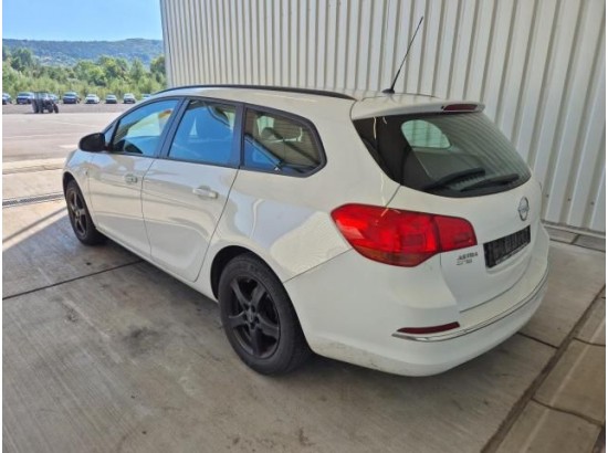 2015 Opel Astra J Sports Tourer Selection
