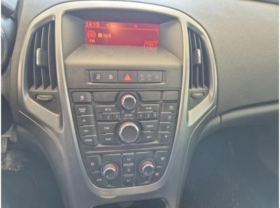 2015 Opel Astra J Sports Tourer Selection