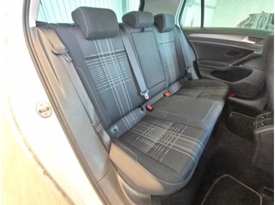 2016 Volkswagen Golf VII Lim. Lounge BMT