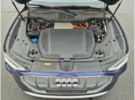 2020 Audi e-tron 55 quattro S line 2020 Audi e-tron 55 quattro S line
