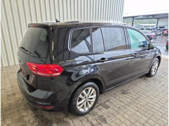 2016 Volkswagen Touran Comfortline BMT/Start-Stopp 2016 Volkswagen Touran Comfortline BMT/Start-Stopp