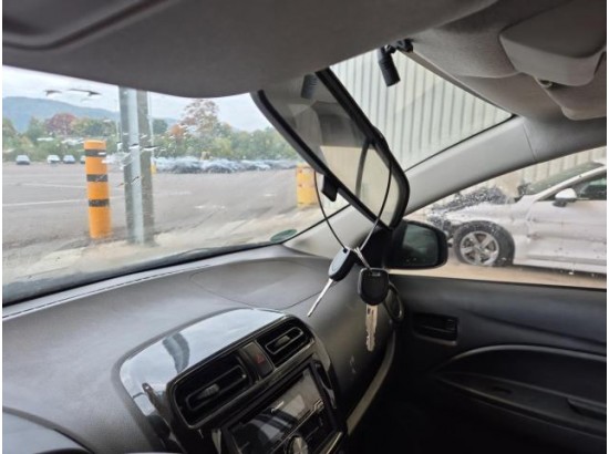 2015 Mitsubishi Space Star Basis 2015 Mitsubishi Space Star Basis