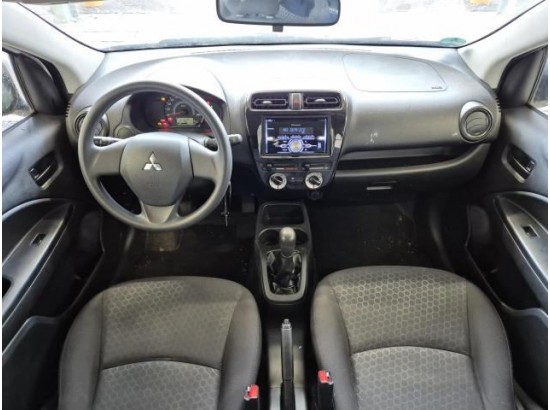 2015 Mitsubishi Space Star Basis 2015 Mitsubishi Space Star Basis