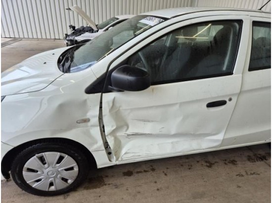 2015 Mitsubishi Space Star Basis 2015 Mitsubishi Space Star Basis