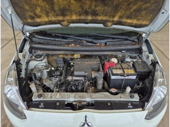 2015 Mitsubishi Space Star Basis 2015 Mitsubishi Space Star Basis