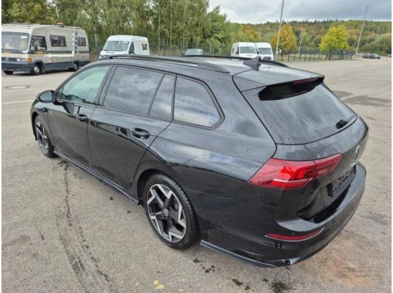 2025 Volkswagen Golf VIII Variant 1.5 eTSI 110 kW R-Line 2025 Volkswagen Golf VIII Variant 1.5 eTSI 110 kW R-Line