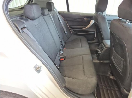 2016 BMW 1er Lim. 5-trg. 118i Advantage 2016 BMW 1er Lim. 5-trg. 118i Advantage