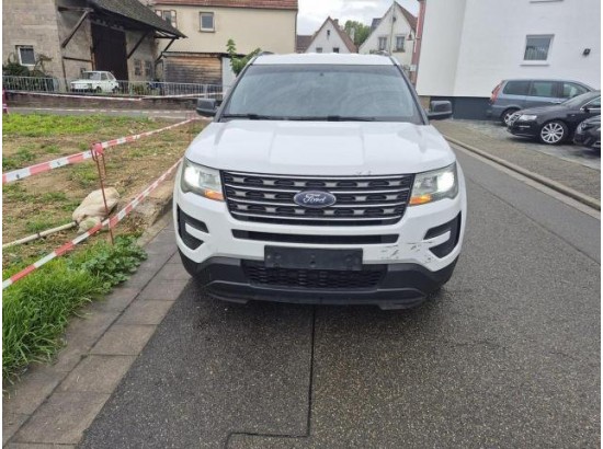 2015 Ford Explorer