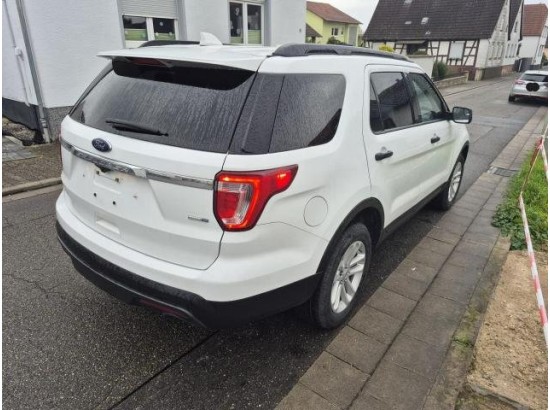 2015 Ford Explorer