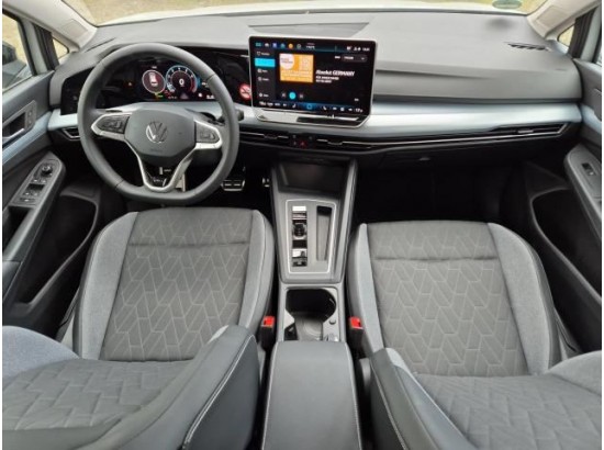 2025 Volkswagen Golf VIII Variant 1.5 eTSI 110 kW Goal 2025 Volkswagen Golf VIII Variant 1.5 eTSI 110 kW Goal