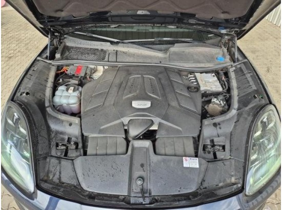 2018 Porsche Cayenne Basis