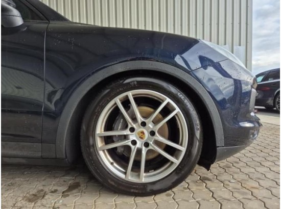 2018 Porsche Cayenne Basis