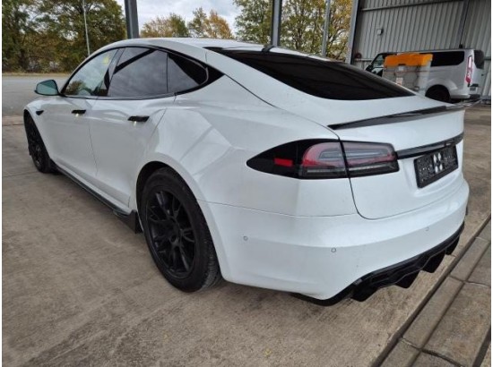 2021 Tesla Model S Plaid
