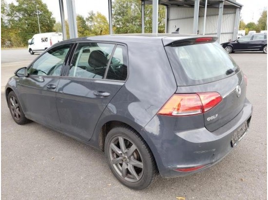 2016 Volkswagen Golf VII Lim Trendline Bmt