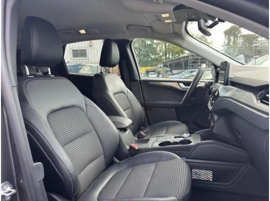 2022 Ford Kuga Titanium X