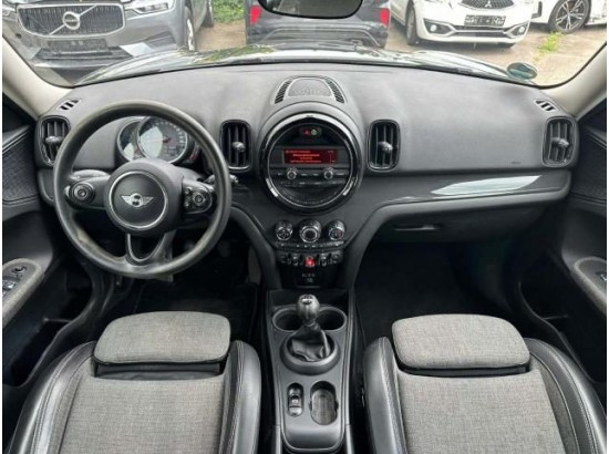 2018 Mini Countryman One