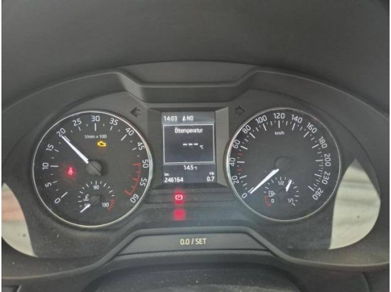 2015 Skoda Octavia Combi Ambition 2015 Skoda Octavia Combi Ambition