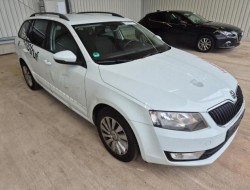 2015 Skoda Octavia Combi Ambition 2015 Skoda Octavia Combi Ambition