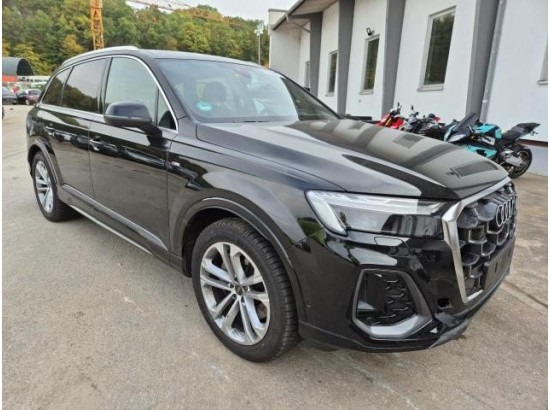 2025 Audi Q7 50 TDI quattro S line 2025 Audi Q7 50 TDI quattro S line