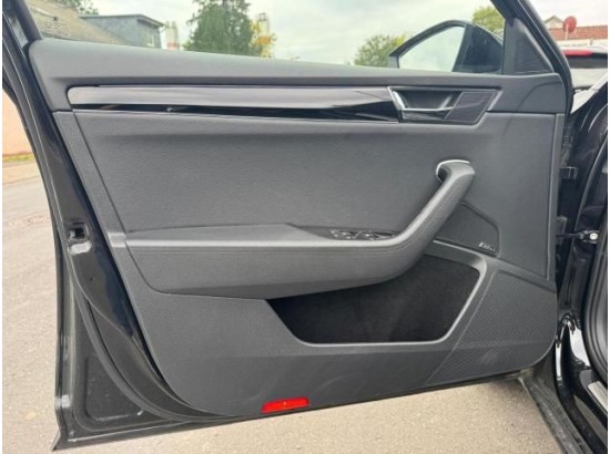 2021 Skoda Superb Combi L&K 2021 Skoda Superb Combi L&K