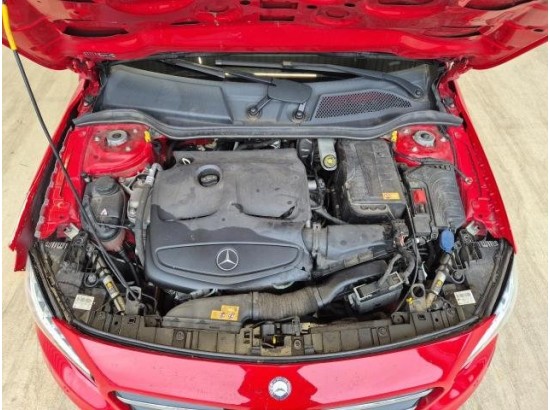 2015 Mercedes-Benz GLA -Klasse GLA 200 Street Style 2015 Mercedes-Benz GLA -Klasse GLA 200 Street Style