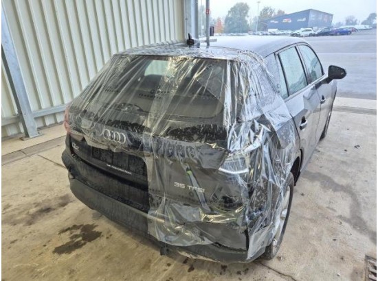 2022 Audi Q2 35 TFSI basis 2022 Audi Q2 35 TFSI basis