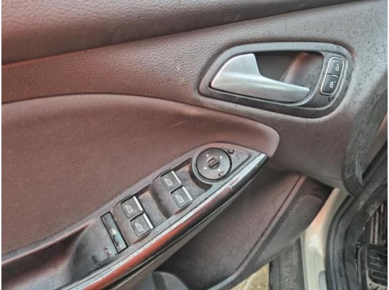 2016 Ford Focus Turnier Titanium 2016 Ford Focus Turnier Titanium