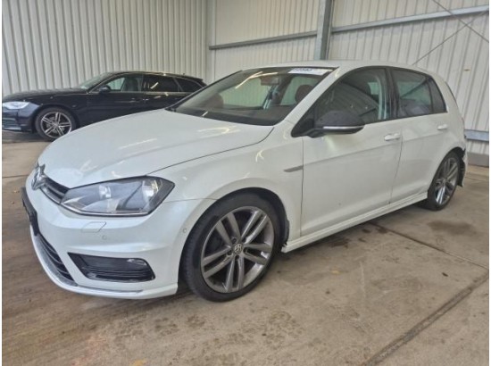 2015 Volkswagen Golf VII Lim. Cup BMT 2015 Volkswagen Golf VII Lim. Cup BMT