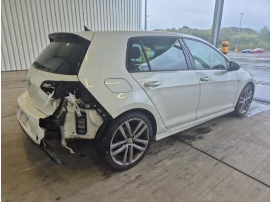 2015 Volkswagen Golf VII Lim. Cup BMT 2015 Volkswagen Golf VII Lim. Cup BMT