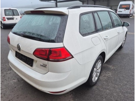 2015 Volkswagen Golf VII Variant Trendline BMT 2015 Volkswagen Golf VII Variant Trendline BMT