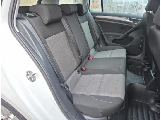 2015 Volkswagen Golf VII Variant Trendline BMT 2015 Volkswagen Golf VII Variant Trendline BMT