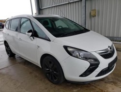 2015 Opel Zafira C Tourer drive