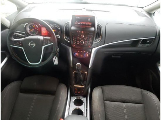 2015 Opel Zafira C Tourer drive 2015 Opel Zafira C Tourer drive