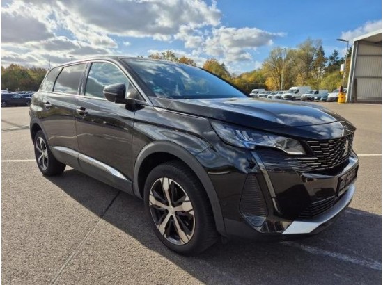2022 Peugeot 5008 Allure