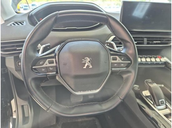 2022 Peugeot 5008 Allure