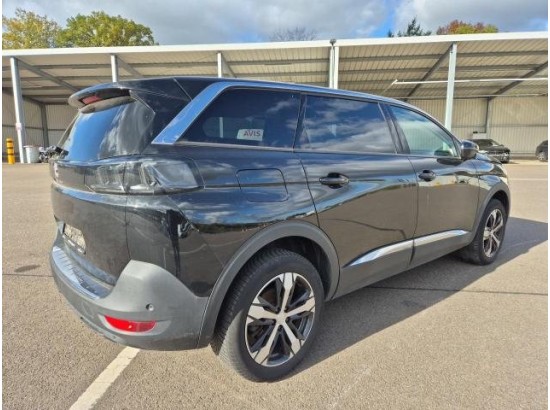 2022 Peugeot 5008 Allure