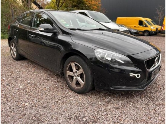 2018 Volvo V40 Kinetic 2018 Volvo V40 Kinetic