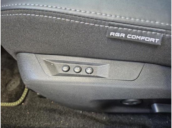 2025 Peugeot 408 Hybrid 225 GT