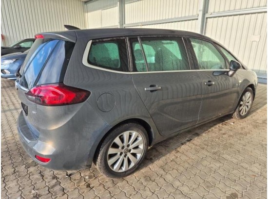 2016 Opel Zafira C Tourer Innovation 2016 Opel Zafira C Tourer Innovation