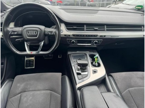 2016 Audi Q7 3.0 TDI quattro 2016 Audi Q7 3.0 TDI quattro