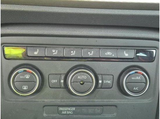 2016 Volkswagen Beetle Lim. Design BMT