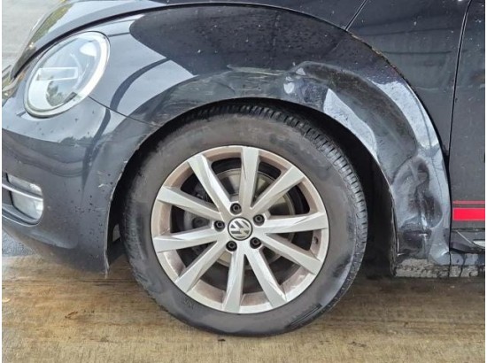 2016 Volkswagen Beetle Lim. Design BMT