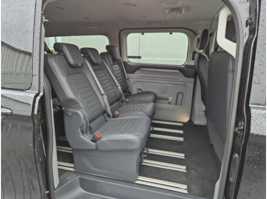 2025 Ford Tourneo Custom Bus 320 L2 Tourneo Titanium FWD