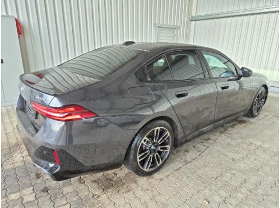 2025 BMW 5er Lim. 520 d M Sport