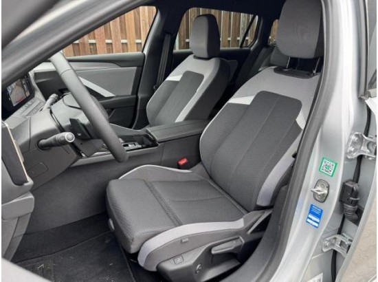 2025 Opel Astra L Sports Tourer Edition 2025 Opel Astra L Sports Tourer Edition