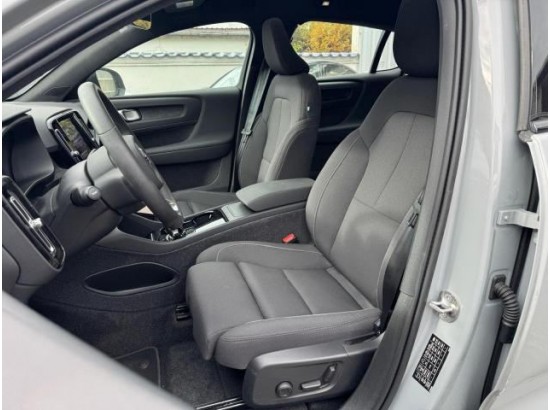 2024 Volvo C40 Ultimate Recharge Pure Electric 2WD 2024 Volvo C40 Ultimate Recharge Pure Electric 2WD