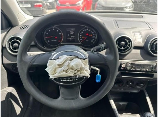 2016 Audi A1 basis 2016 Audi A1 basis