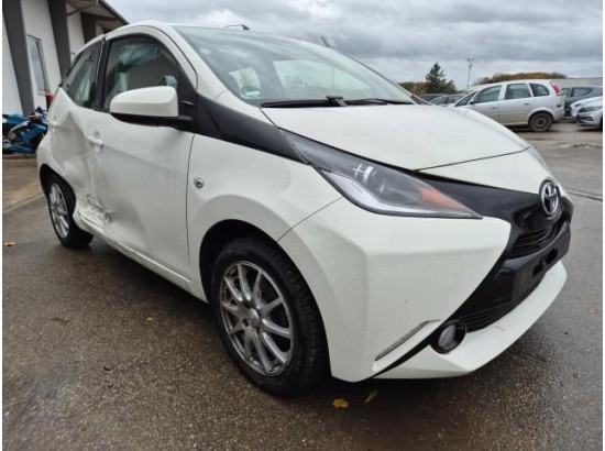 2018 Toyota AYGO x-play Team D