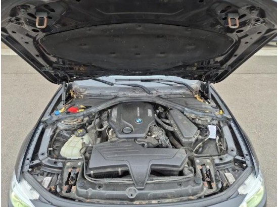 2018 BMW 3er Touring 318 d Advantage